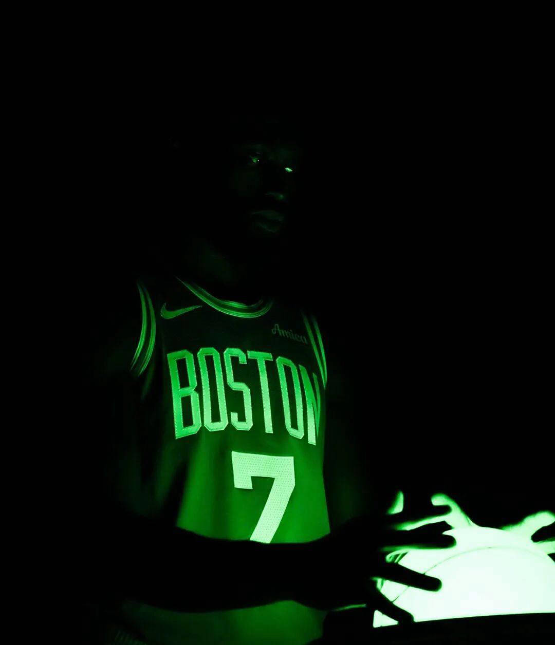 黄蜂轻取凯尔特人B队,杰伦·布朗关键制胜的简单介绍 黄蜂轻取凯尔特人B队,杰伦·布朗关键制胜的简单介绍