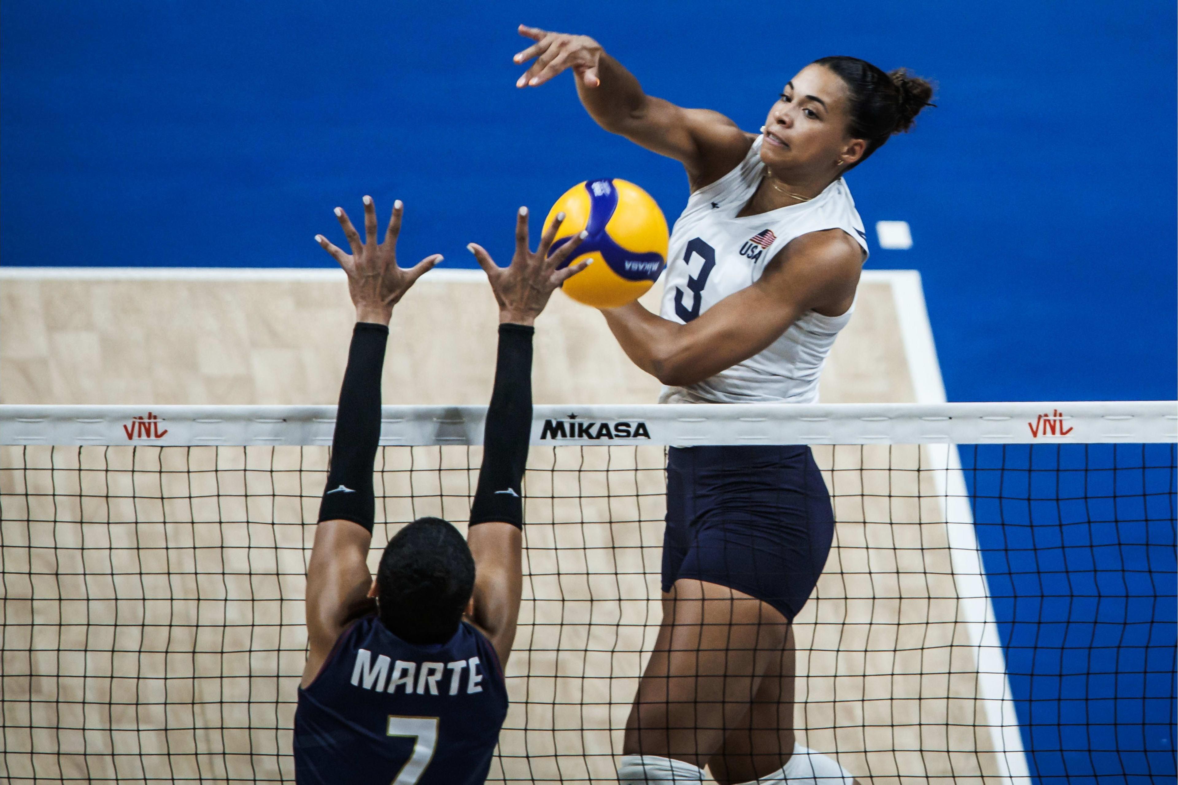 土耳其女排击败阿根廷,夺得女子排球冠军 土耳其女排击败阿根廷,夺得女子排球冠军